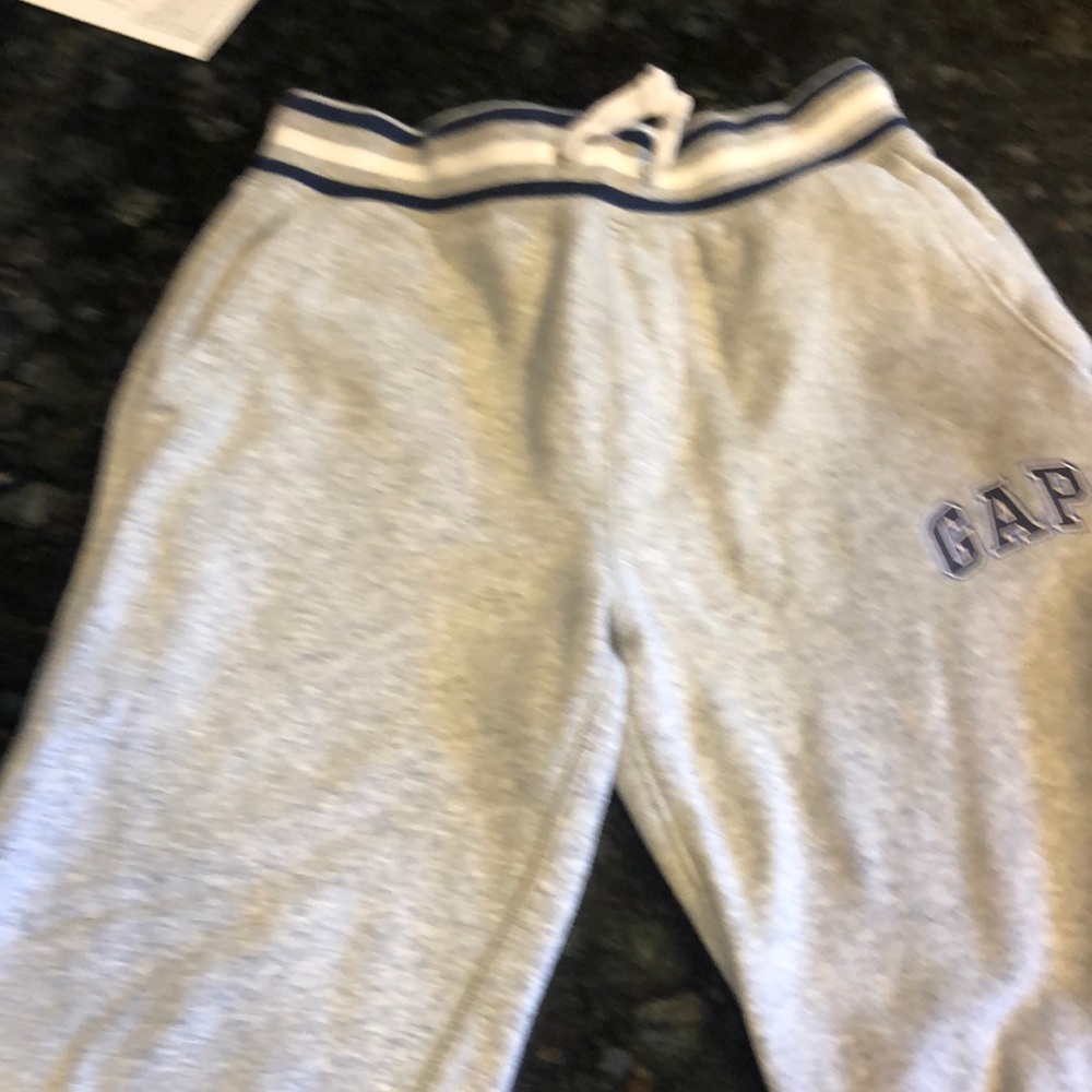 GAP sweatpants